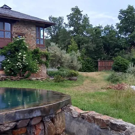 Сasa de vacaciones Las3lobas Valdelaloba